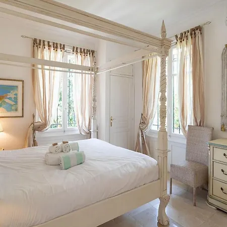 Charming Villa With Garden & Sea Breeze Antibes Getaway Apartamento *