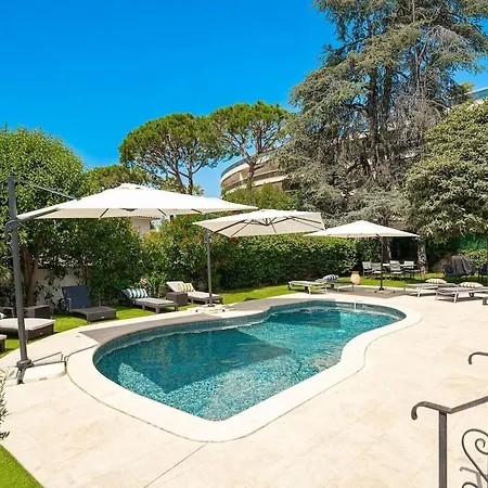 Apartamento Charming Villa With Garden & Sea Breeze Antibes Getaway