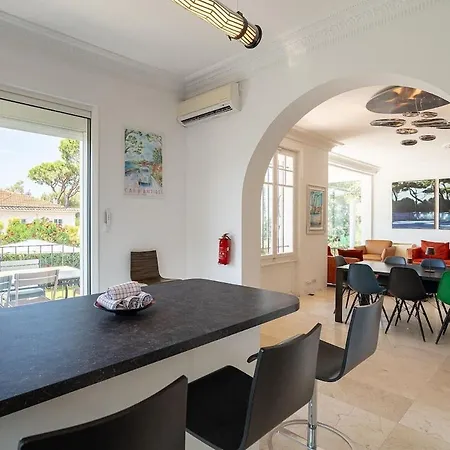 Apartamento Charming Villa With Garden & Sea Breeze Antibes Getaway *