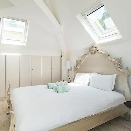 Charming Villa With Garden & Sea Breeze Antibes Getaway Appartement Antibes